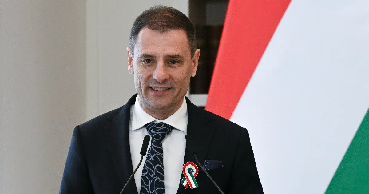 Idén fél év alatt havonta átlagosan 109 titkos megfigyelési kérelem landolt Tuzson Bence asztalán