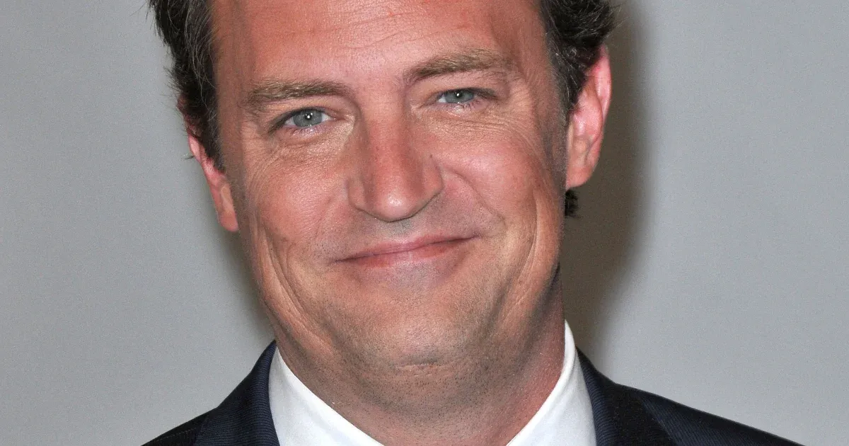 Cinco personas han sido arrestadas por la muerte de Matthew Perry, incluidos dos médicos y su asistente personal.