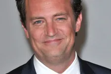 Öt embert tartóztattak le Matthew Perry halálának ügyében, köztük két orvost és a személyi asszisztensét