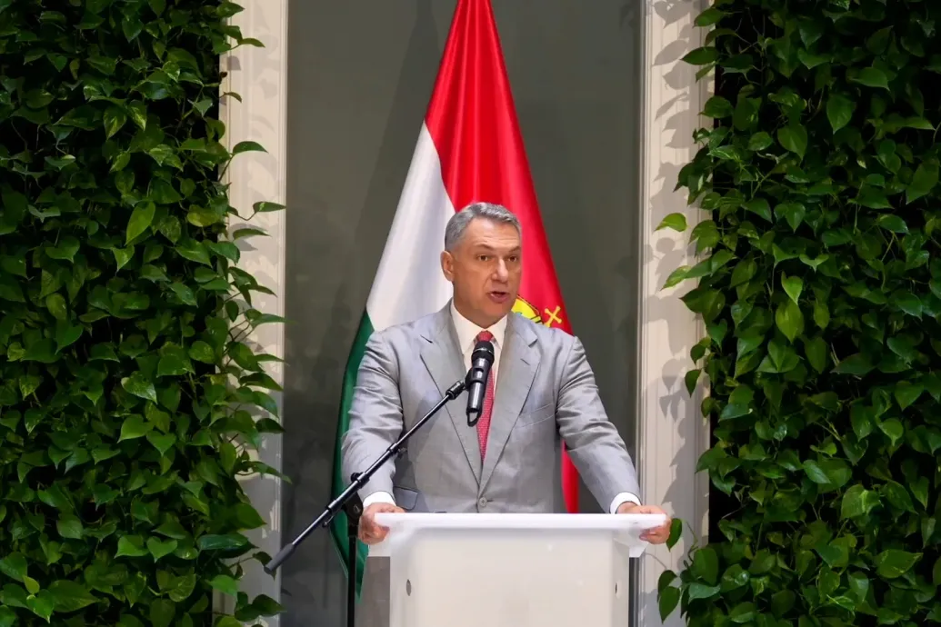 Lázár János: Köszönjük az utasoknak, hogy a nehézségek ellenére mégis minket választottak