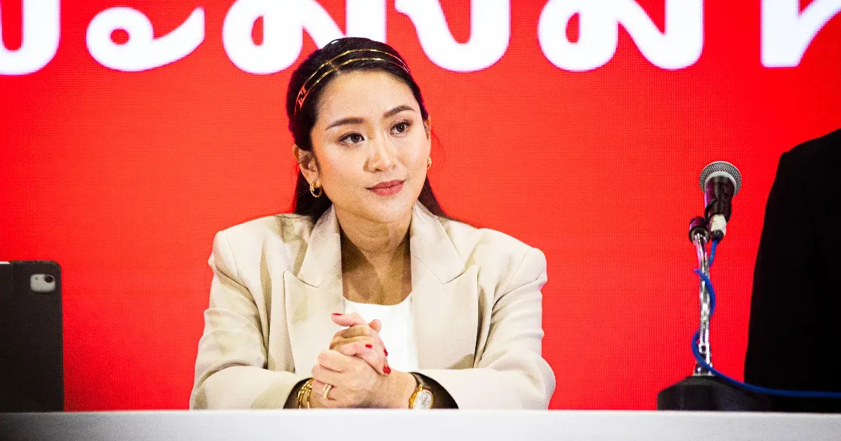 A száműzetésből visszatért korábbi kormányfő lánya lett Thaiföld új miniszterelnöke