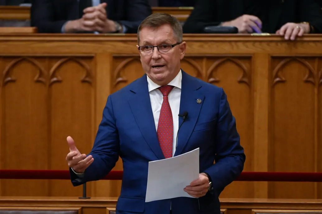 Hiába a díjstop, már idén is kihat az inflációra a tranzakciós illeték emelkedése az MNB szerint