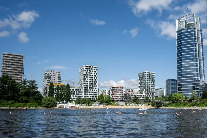 Brutálisan túlárazva venne az állam irodákat ingatlanbecslők szerint