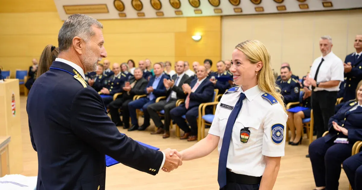 Rendőr főhadnaggyá léptették elő Gulyás Michelle-t