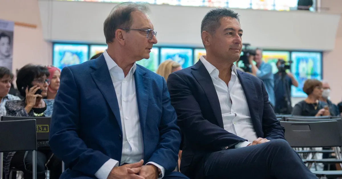 Az egyik MSZP-s politikus 30 milliót kért, a másik már 40 milliót akart magának a vádirat szerint