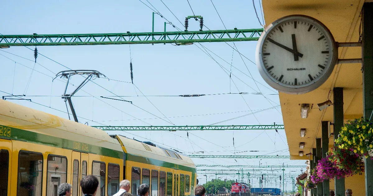 A MÁV szerint rémhírterjesztés a kamu lassújelekről szóló jelentés