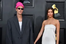 Megszületett Justin Bieber és Hailey Bieber gyermeke