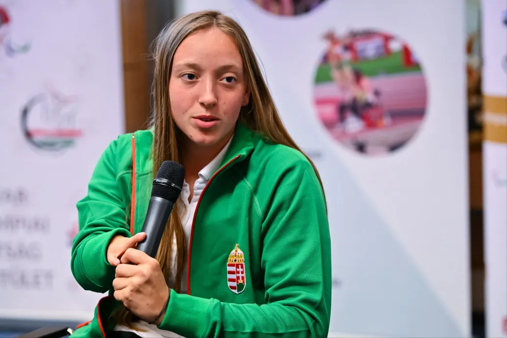 Megvan az első magyar érem a paralimpián: Konkoly Zsófia aranyat szerzett gyorsúszásban
