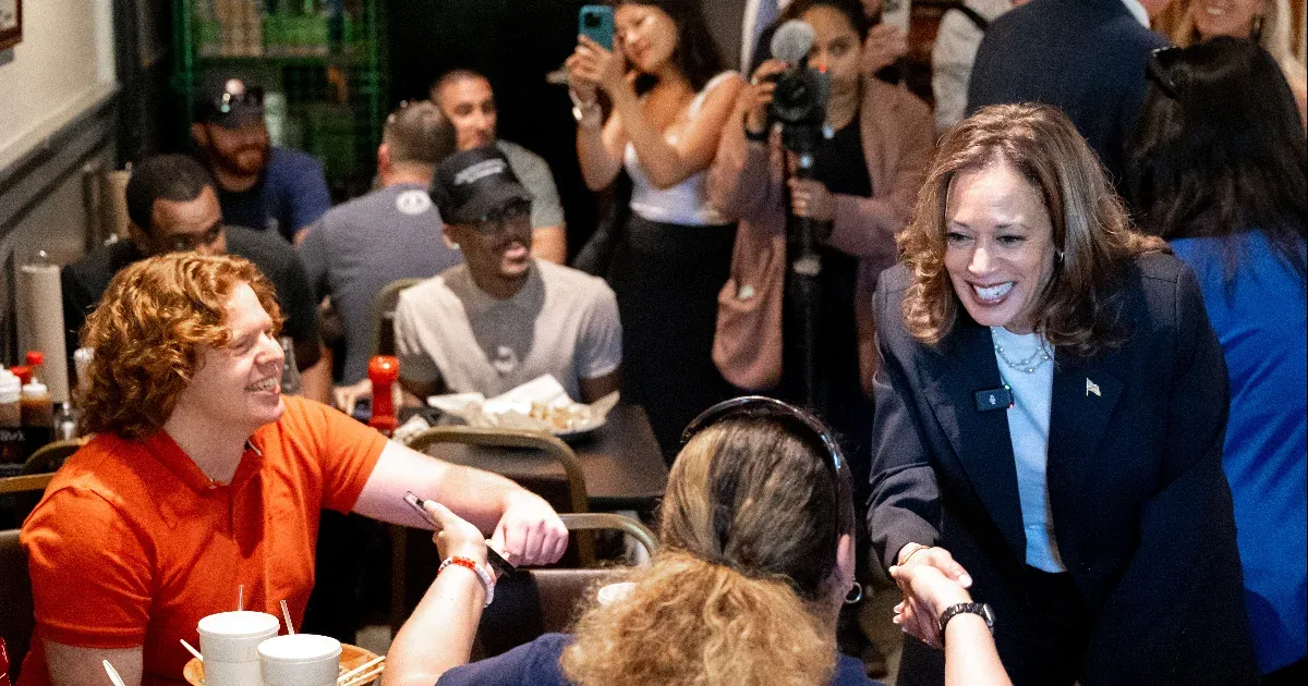 Kamala Harris: Épp belekezdtünk volna a kirakósozásba, amikor hívott Biden, hogy visszalép