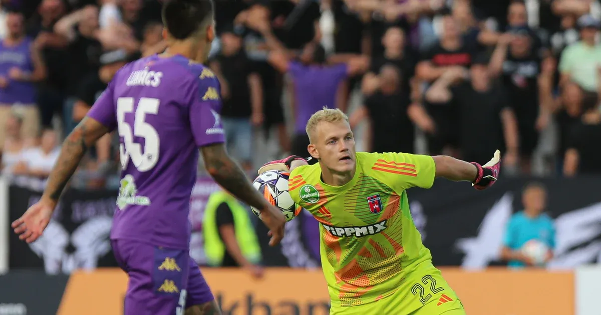 Az angol másodosztályba igazolt a magyar futballválogatott kerettag kapusa