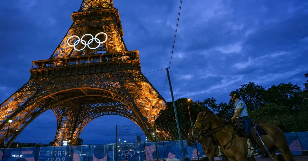 Az olimpiai öt karika örökre az Eiffel-torony része maradhat