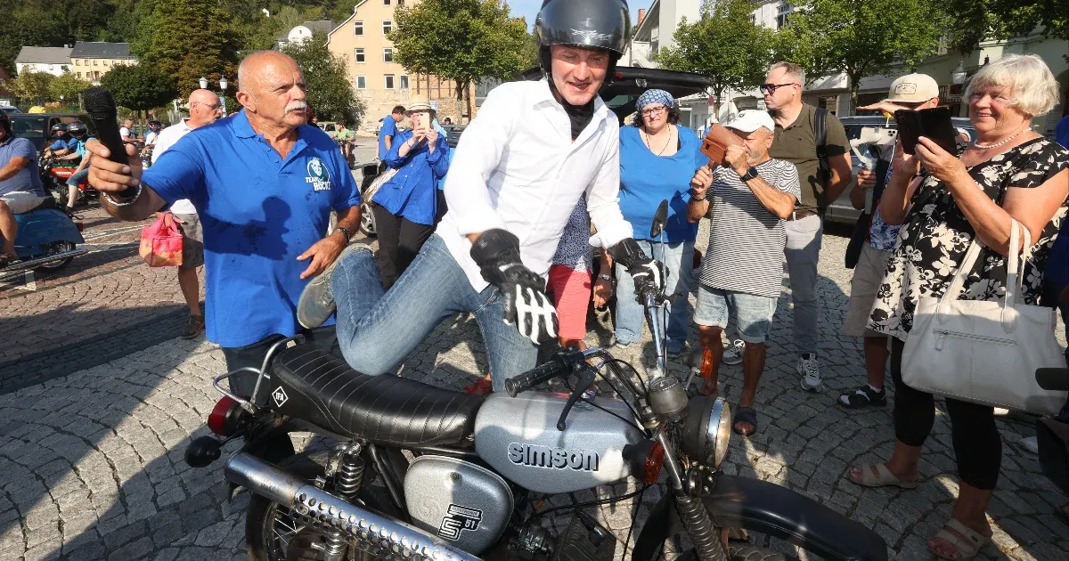 Utálják a keletnémetek a berlini kormányt, és ezt most meg is üzenték Olaf Scholznak