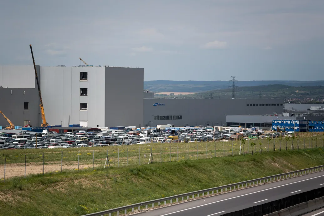 Kijött a KSH első becslése, továbbra is döglődik a magyar ipar