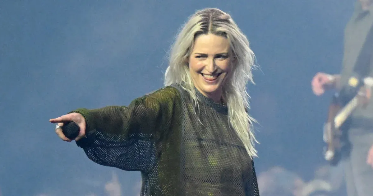 A szcientológia egyházhoz kötik a Linkin Park új frontemberét, aki egy nemierőszak-tevőt is pártfogolt