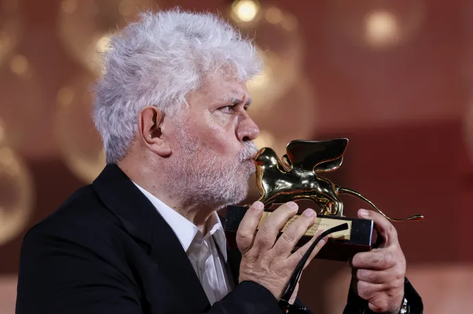 Pedro Almodóvar filmje kapta az Arany Oroszlánt a Velencei Filmfesztiválon