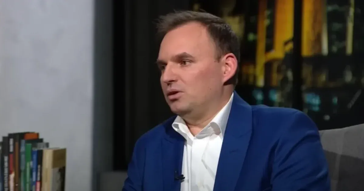 A Vasárnap.hu távozó főszerkesztője alkalmatlannak tartja a helyére érkező Jurák Katát