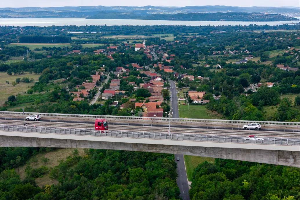 Drágulnak az autópálya matricák januártól