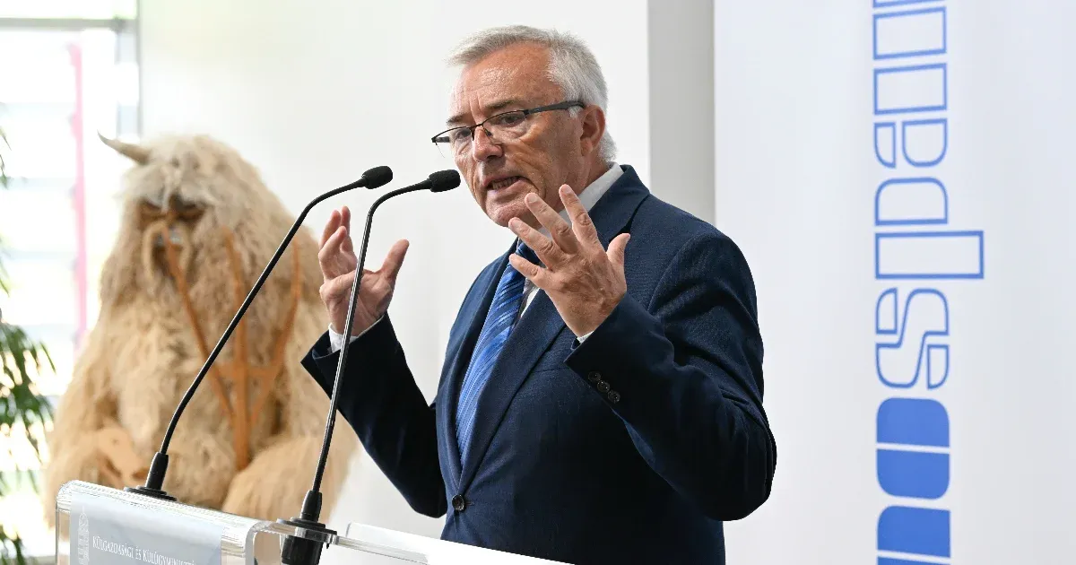 12 millió vándorolt a KDNP-től egyik képviselőjük barátnőjéhez