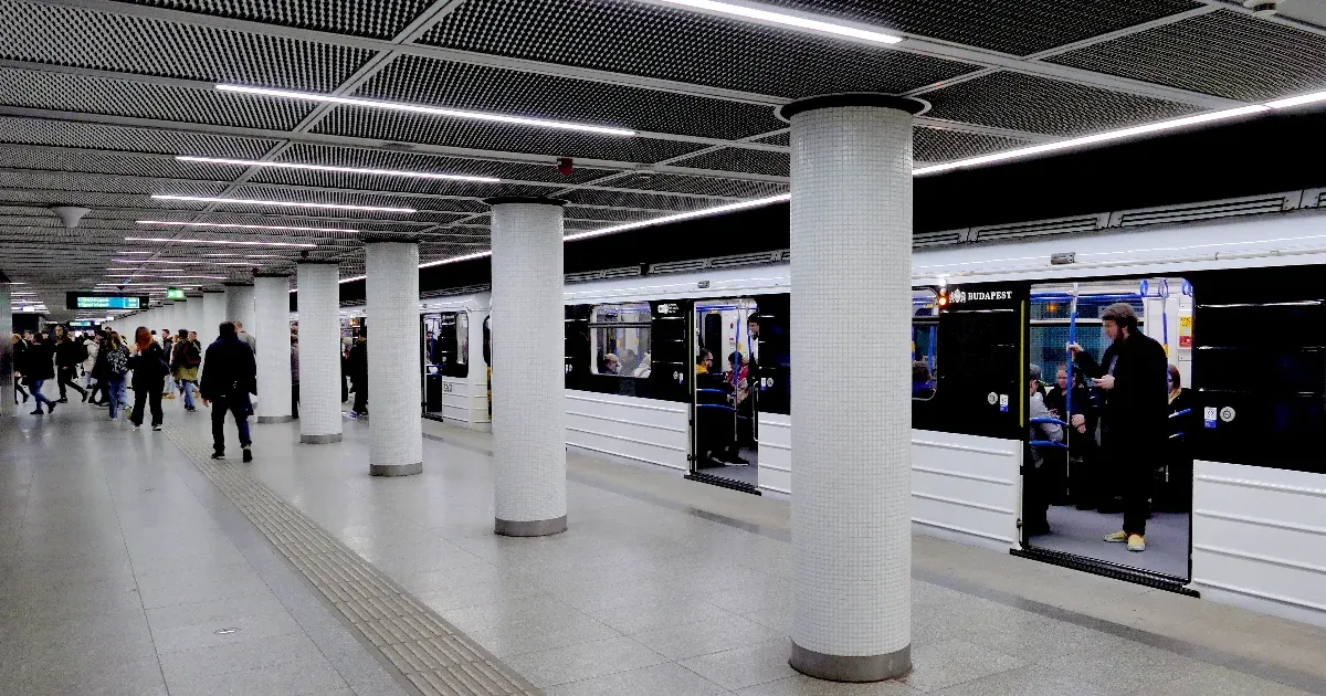 Egy napon belül másodszor állt le baleset miatt a 3-as metró ugyanazon a szakaszon