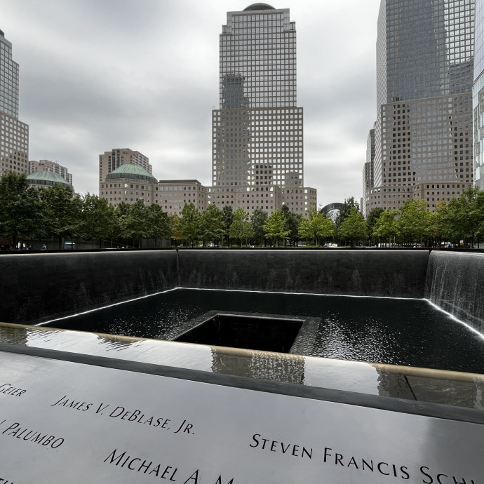 A lerombolt ikertornyoktól az emlékműig és Reddit-irodáig – így épült újjá New York központja 9/11 után