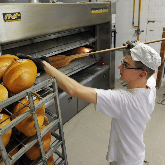 Nagyon tolná a kisvállalkozásokat a kormány, de honnan lesz hozzá dolgozó?