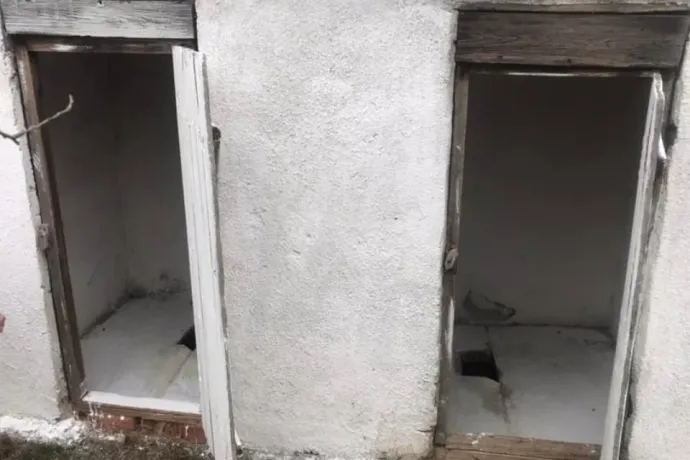 Fogynak a pottyantós vécék a vidéki iskolák udvarán, már csak a folyóvíz hiánya okozhat gondot