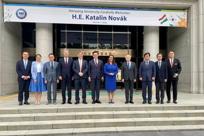 Novák Katalin a Hanyang Egyetemen tett látogatásán – Fotó: @KatalinNovak_HU / X