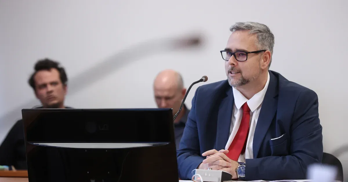 A fogdából hívta össze az önkormányzat alakuló ülését az óbudai DK-s polgármester