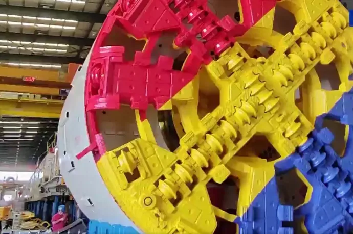 Júliusban kezdik ásni a kolozsvári metró fúrópajzsainak indítóaknáját