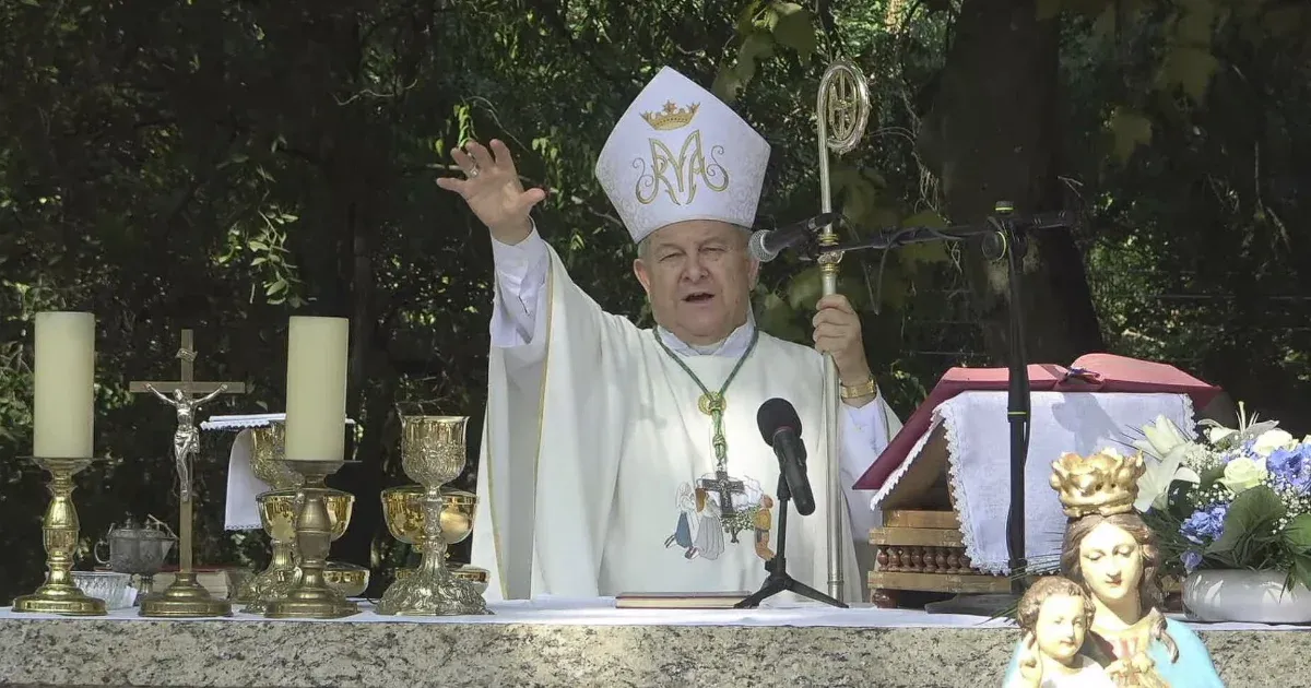 Önvizsgálatra szólította fel közösségét a kalocsai érsek Bese Gergő és a pedofíliával vádolt papok ügye miatt