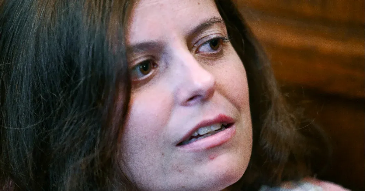 Ilaria Salis érdeklődik, hogy felszólaljon az európai parlamenti vitán Orbánnal