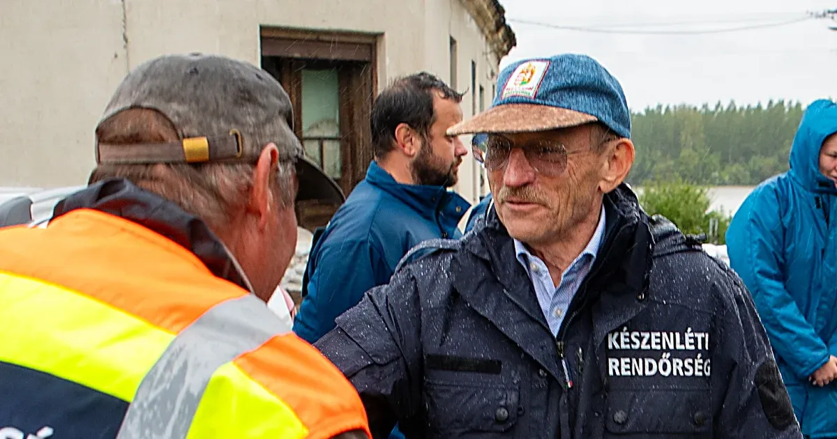 Pintér Sándor szerint Magyar Péter hasznos munkát végez a gáton, más politikusoknak is ezt javasolta