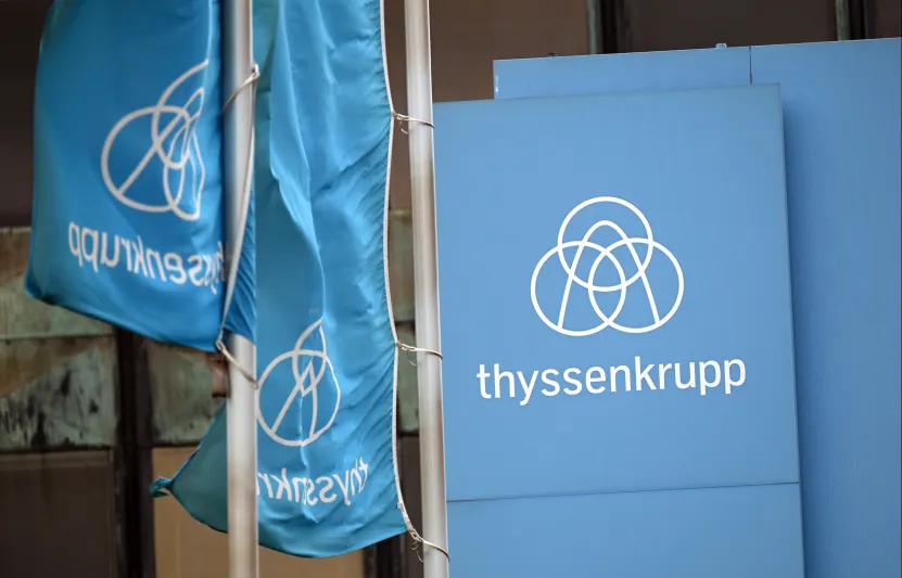 Zaklatás, munkahelyi megalázások és egy macsó belső kör – hónapok óta folyik a vizsgálat a Thyssenkruppnál több tucat munkavállaló panasza alapján