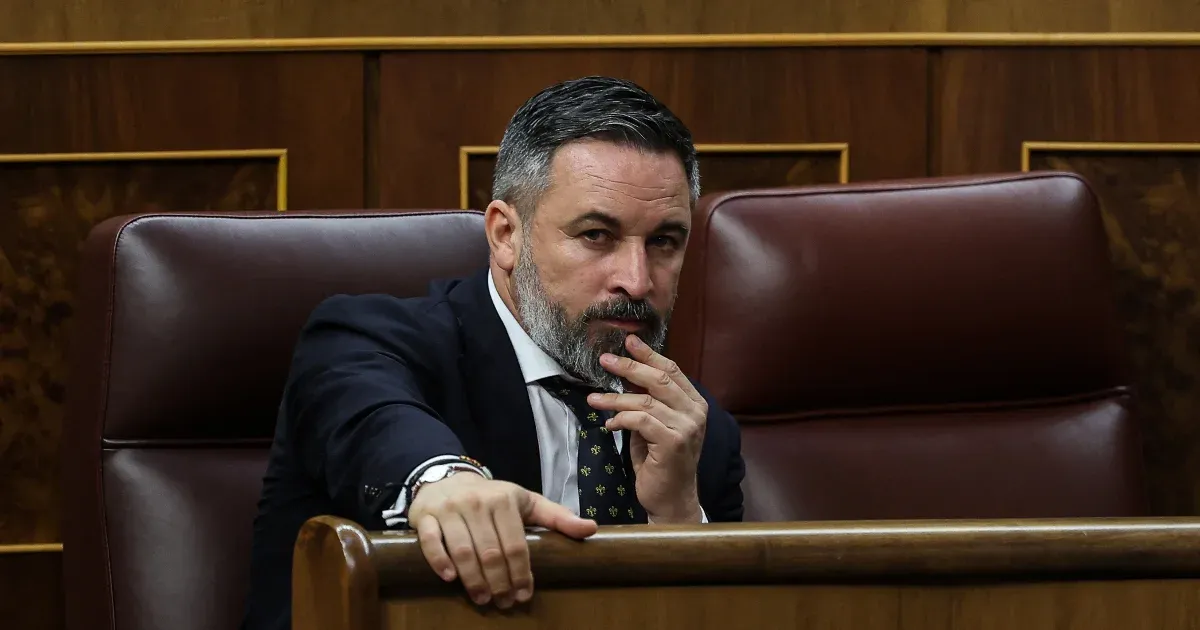 El País: Egy Orbánhoz közel álló bank hitelezhette a szélsőjobboldali Vox kampányát