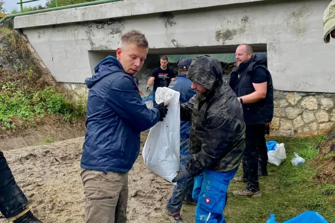 Török Gábor: Amit Magyar Péter a közelgő árvíz kapcsán csinál, az szinte tankönyvszerűen professzionális