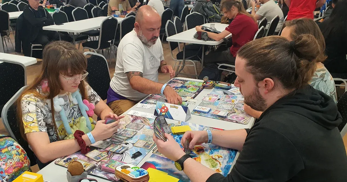 Nemcsak hogy létezik nemzeti Pokémon-bajnokság, de meg is néztük