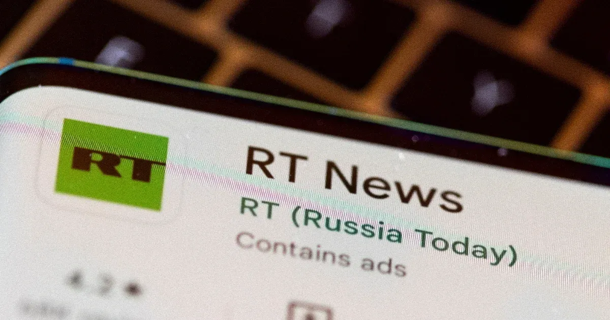 Letiltja a Facebook az RT és más orosz állami médiumok oldalait