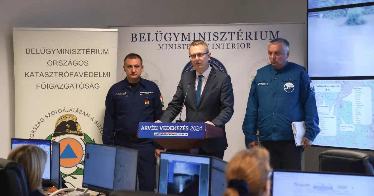 Rétvári Bence: Az iskolákban nincs fennakadás