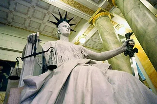 Lezárult a tíz éves per, 243 millió forintos kártérítést kap az óvodában lebénult kisfiú családja