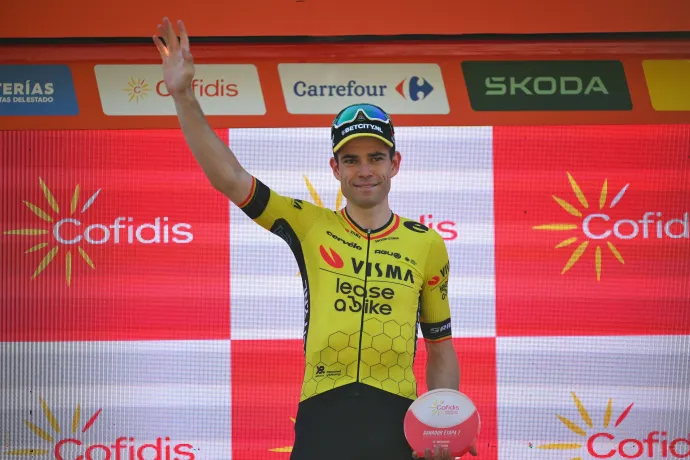 Wout van Aert a Vuelta a Espana dobogóján – Fotó: Tim De Waele / Getty Images