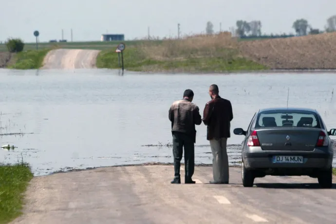 A román hatóságok is készülnek a dunai árhullámra