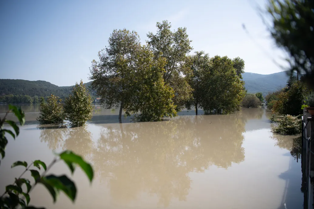 A kormány elhalasztja szokásos kihelyezett frakcióülését az árvíz miatt