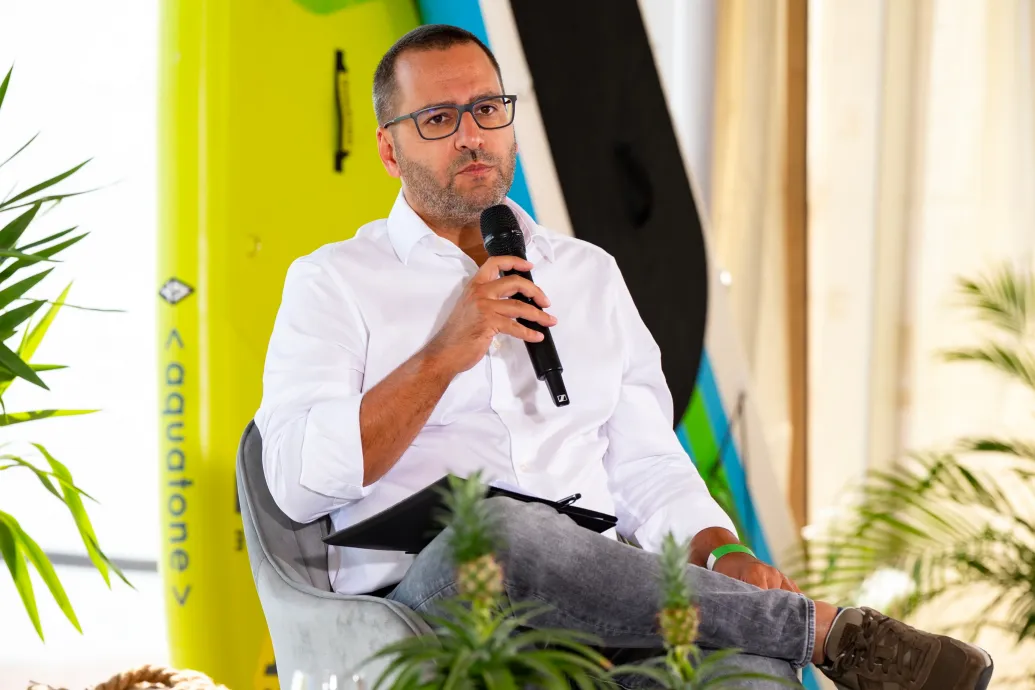 33 évvel ezelőtti cikkel vágott vissza a Szuverenitásvédelmi Hivatal vezetője David Pressmannek