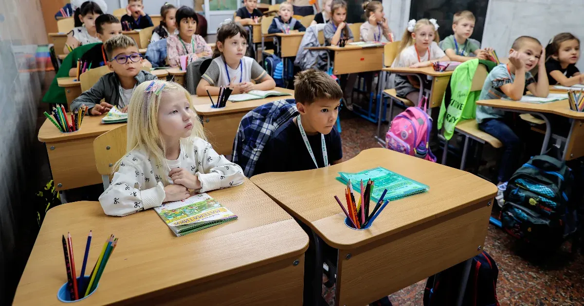 Olyan iskola ez, mint a többi, csak a föld alatt van