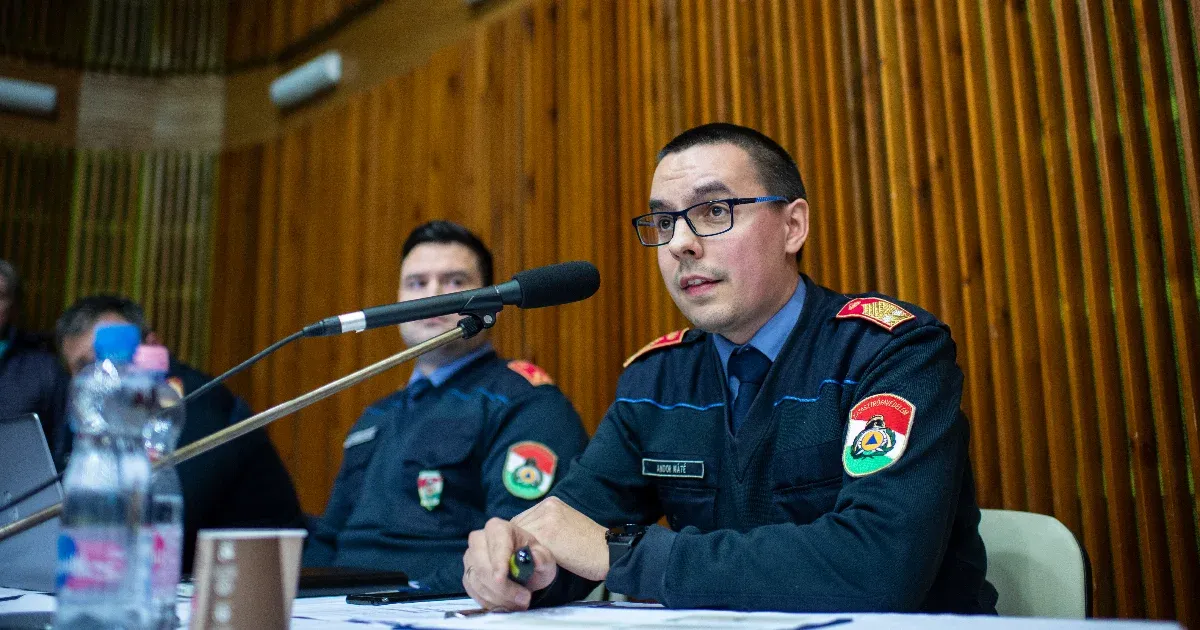 A KTM azt ígéri, nem csökken a kormányhivatalokhoz átkerülő katasztrófavédelmisek fizetése