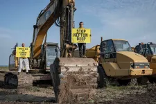 A Neptun Deep beruházás helyszínén tüntetett a Greenpeace