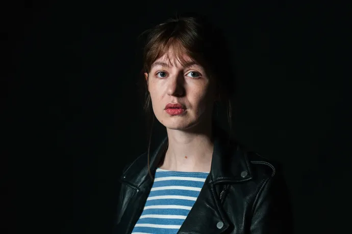 Sally Rooney: A regényformát bizonyos értelemben mindig is a szex és a pénz mozgatta