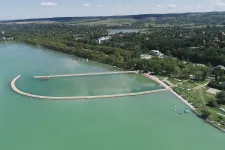 Sikerrel jártak a civilek, a Kúria megsemmisítette a balatonföldvári gigakikötőre kiadott engedélyeket