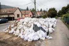 Az árvízi védekezés után elfogyott a lendület, pedig a homokzsákok eltakarítása még bőven hátravan