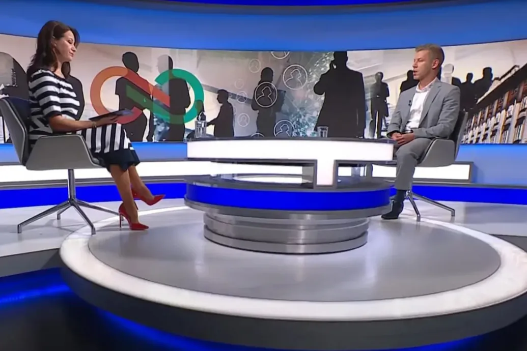 A tűzijáték óta semmi nem csinált olyan nézettséget a köztévé online kiadásának, mint csütörtökön Magyar Péter
